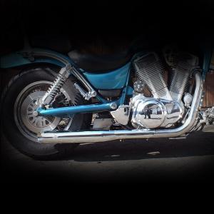 Suzuki VS 1400 mechanisch verstellbare MCJ Auspuffanlage Tapered chrom/schwarz