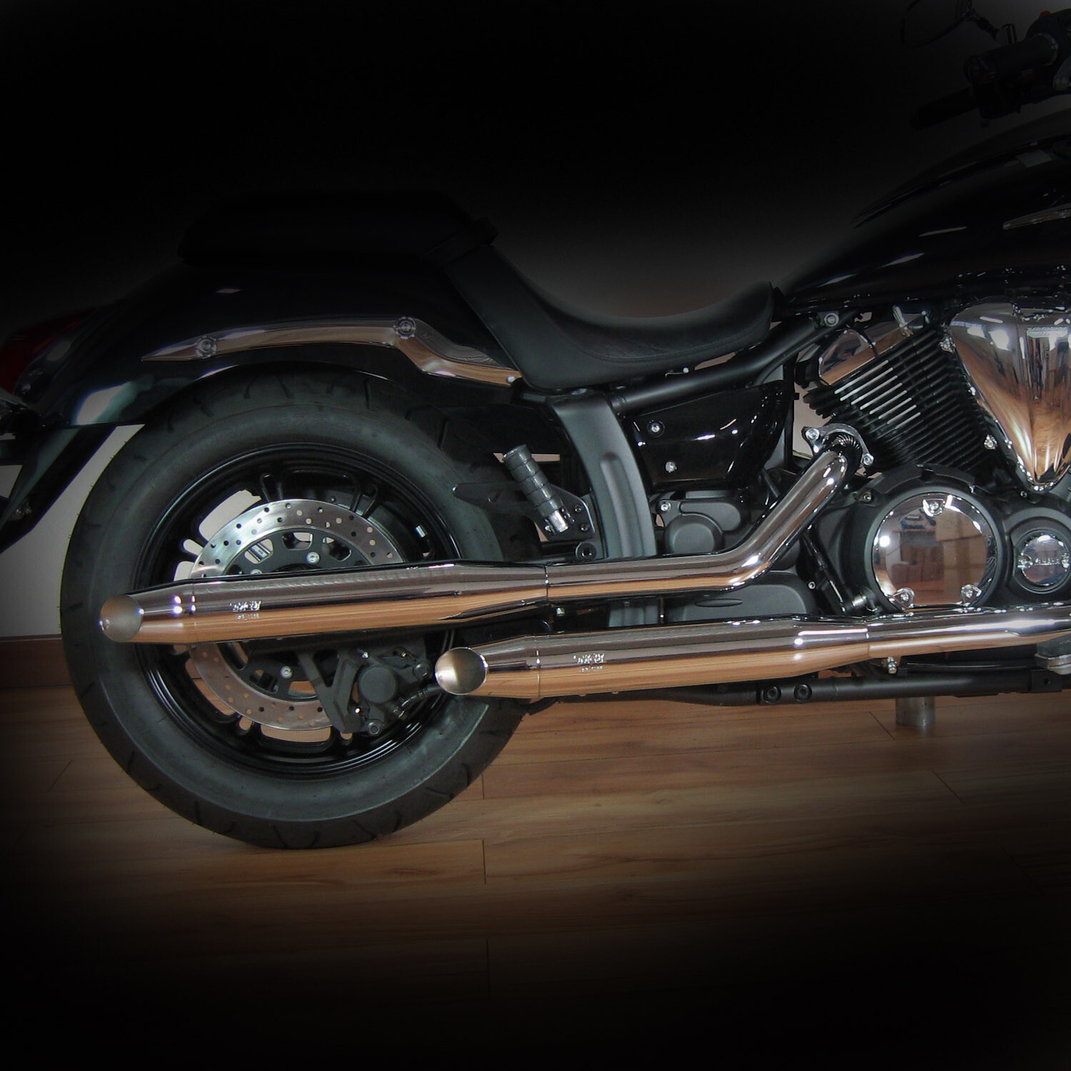 Yamaha XV 950 mechanisch verstellbare MCJ Auspuffanlage chrom/schwarz